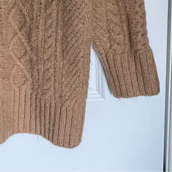 J. Crew relaxed stretch merino cable-knit sweater boyfriend fit 47588 - Picture 13 of 16